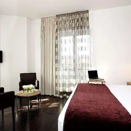 Отель Citiz 4*